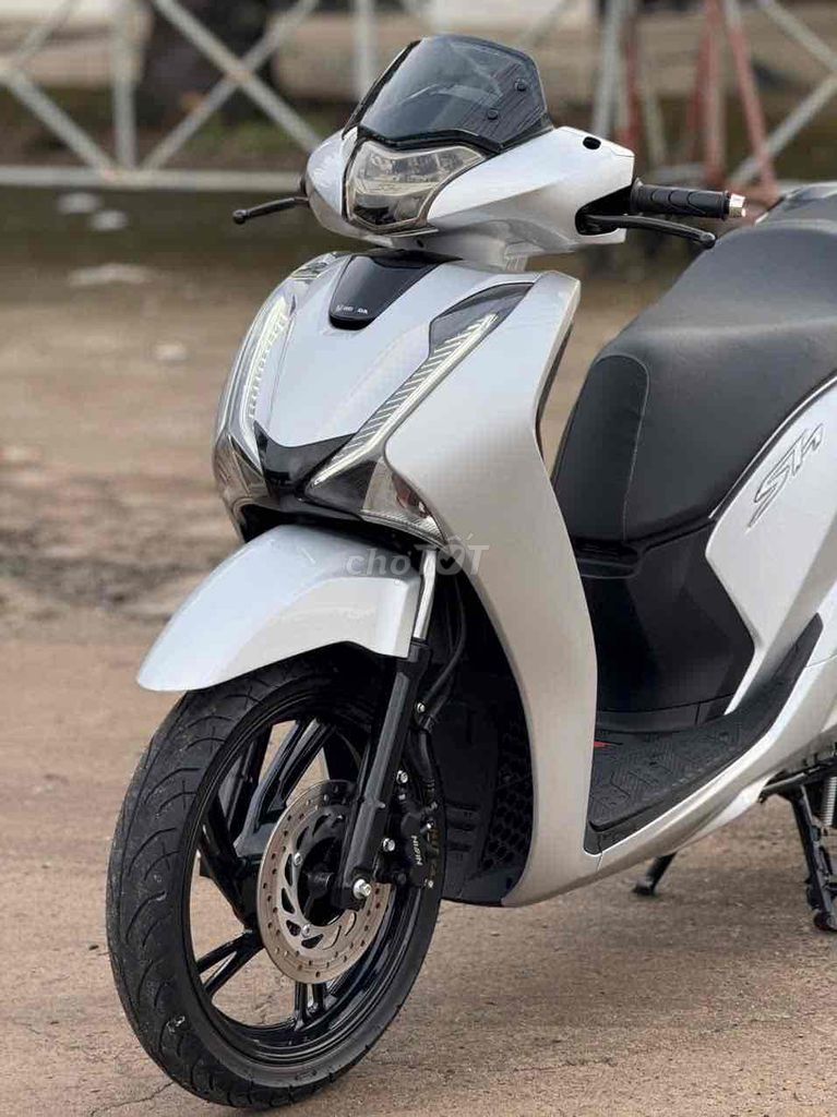 SH 150-2016 hỗ trợ góp. Mua bán Xe máy tại Huyện Trảng Bom Đồng Nai được đăng bởi Xe Máy Ngọc Hưng hình 2