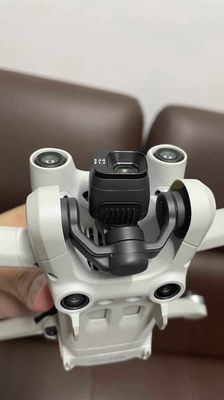 Cần bán flycam Mini3pro máy đep hoac giao luu