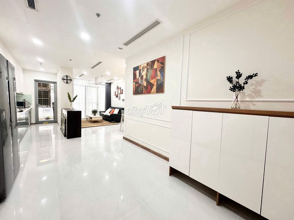 CHO THUÊ GẤP CĂN HỘ CHUNG CƯ CAO CẤP SUNRISE CITYVIEW 2P 2WC QUẬN 7
