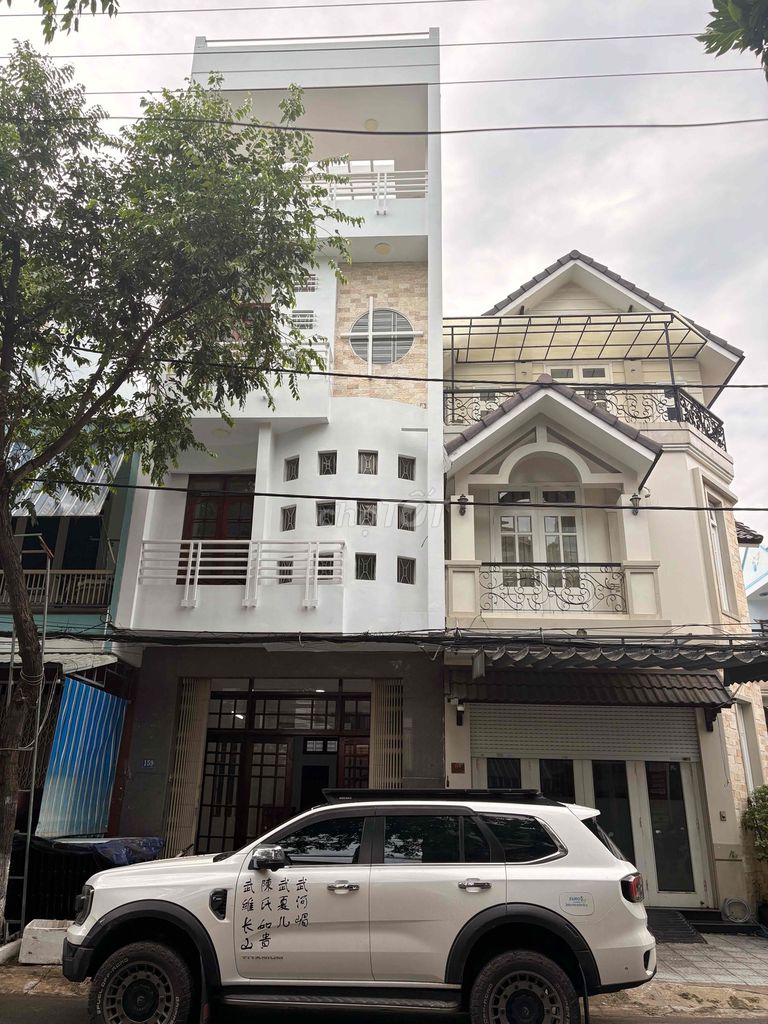 Bán nhà 4 tầng mặt phố Hàn Thuyên -Hải Châu ĐN - chỉ  9.1 tỷ , 76,5m2,
