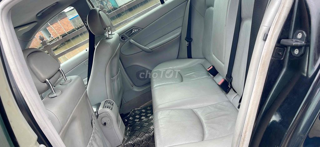 Mercedes Benz C Class 2004 C180K Classic  - 150000. Mua bán Ô tô tại Quận Ninh Kiều Cần Thơ được đăng bởi nguyen van tai hình 5