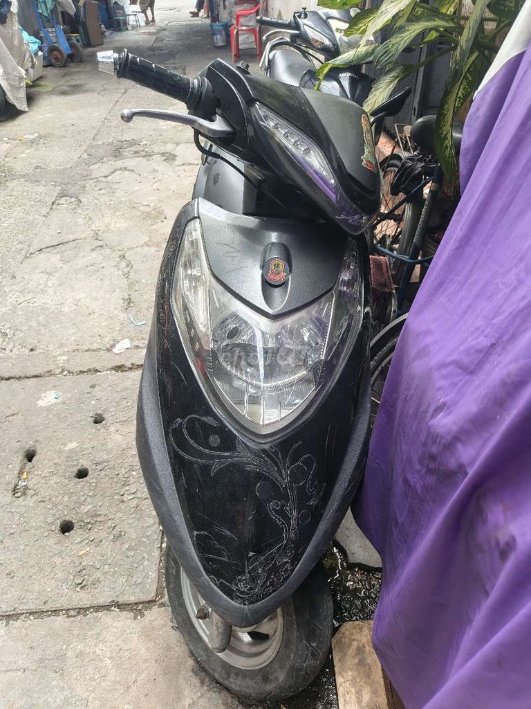 SYM attila đăng ký lần đầu 2011.. Mua bán Xe máy tại Quận 1 Tp Hồ Chí Minh được đăng bởi Minh Tuấn hình 4