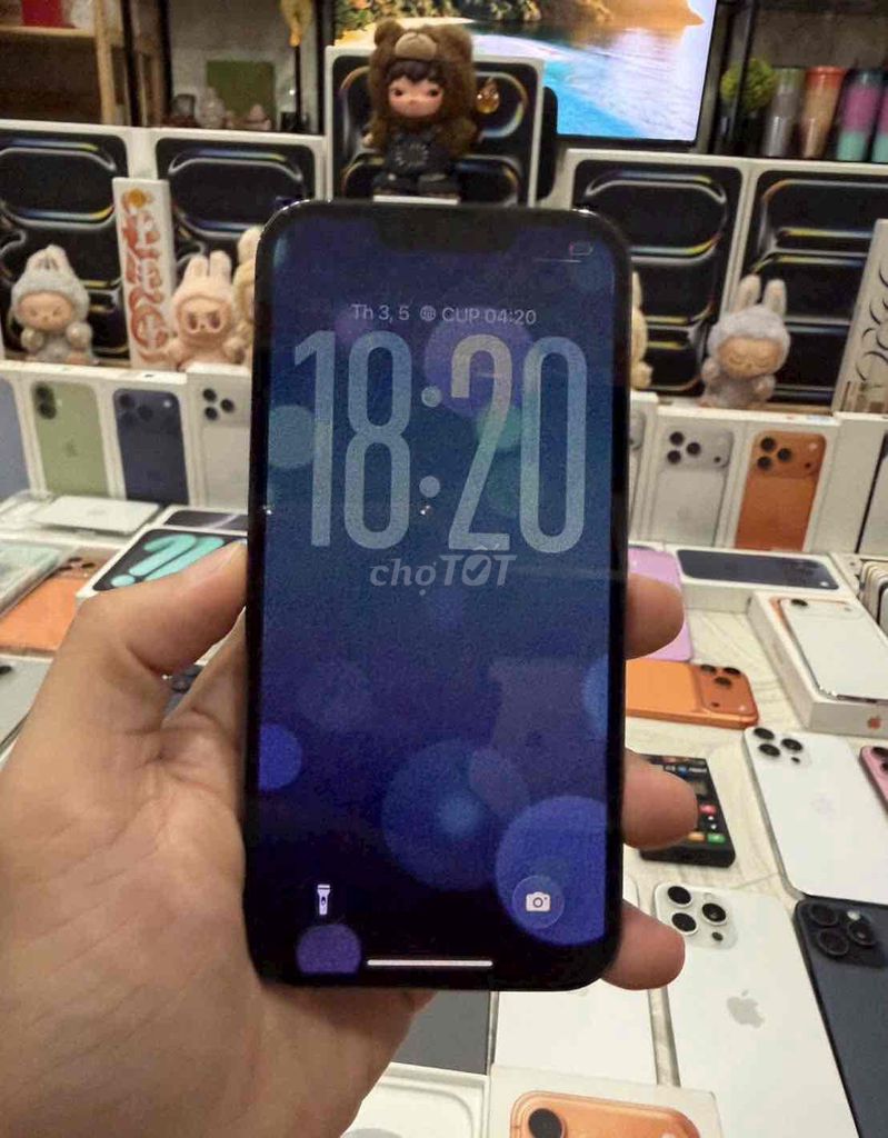 iPhone 13 Pro 128GB Đen LL/A Đen Đẹp 98-99% Zin Áp. Mua bán Điện thoại tại Thành phố Thủ Đức Tp Hồ Chí Minh được đăng bởi Táo Uy Tín Store  Sỉ Lẻ Iphone Ipad Macbook hình 1