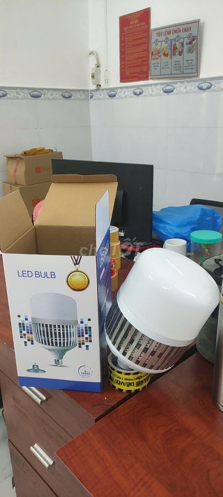 Bóng Đèn LED Bulb Trụ Tròn 100W Có Tản Nhiệt