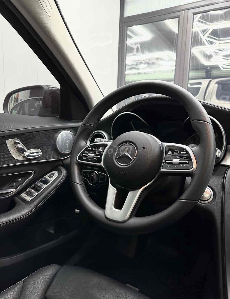 Chính chủ cần bán Mercedes C250 Exclusive Sx 2016. Mua bán Ô tô tại Quận Long Biên Hà Nội được đăng bởi Trần Hải hình 2
