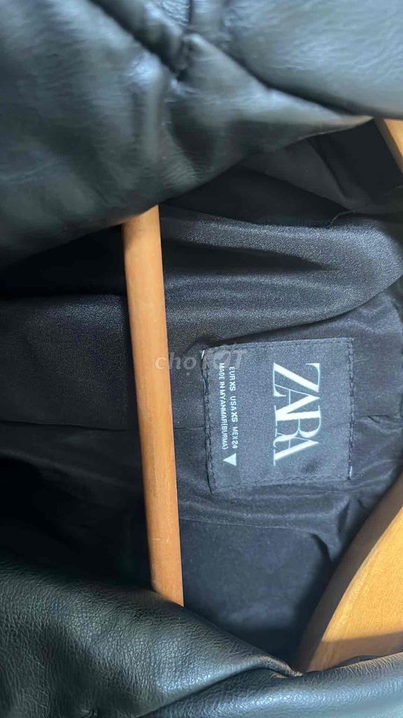 Áo khoác da Zara Nữ Da tổng hợp Đen XS. Mua bán Quần áo tại Quận Bình Tân Tp Hồ Chí Minh được đăng bởi Như Ý hình 1