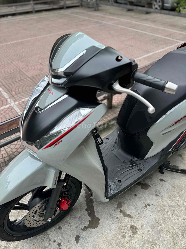 Honda SH 160i ABS Xám Xi Măng 2024. Mua bán Xe máy tại Quận Hai Bà Trưng Hà Nội được đăng bởi Tuấn minh xe cũ hình 6