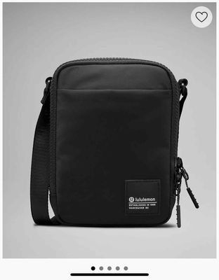 Túi đeo Lululemon chính hãng newtag xách tay mỹ. Mua bán Túi xách tại Thành phố Biên Hòa Đồng Nai được đăng bởi Le Thanh Phong