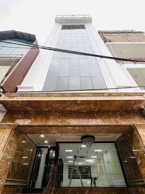 Tòa nhà 7 tầng vừa ở vừa làm văn phòng đường Nguyễn Xiển giá 25 tỷ