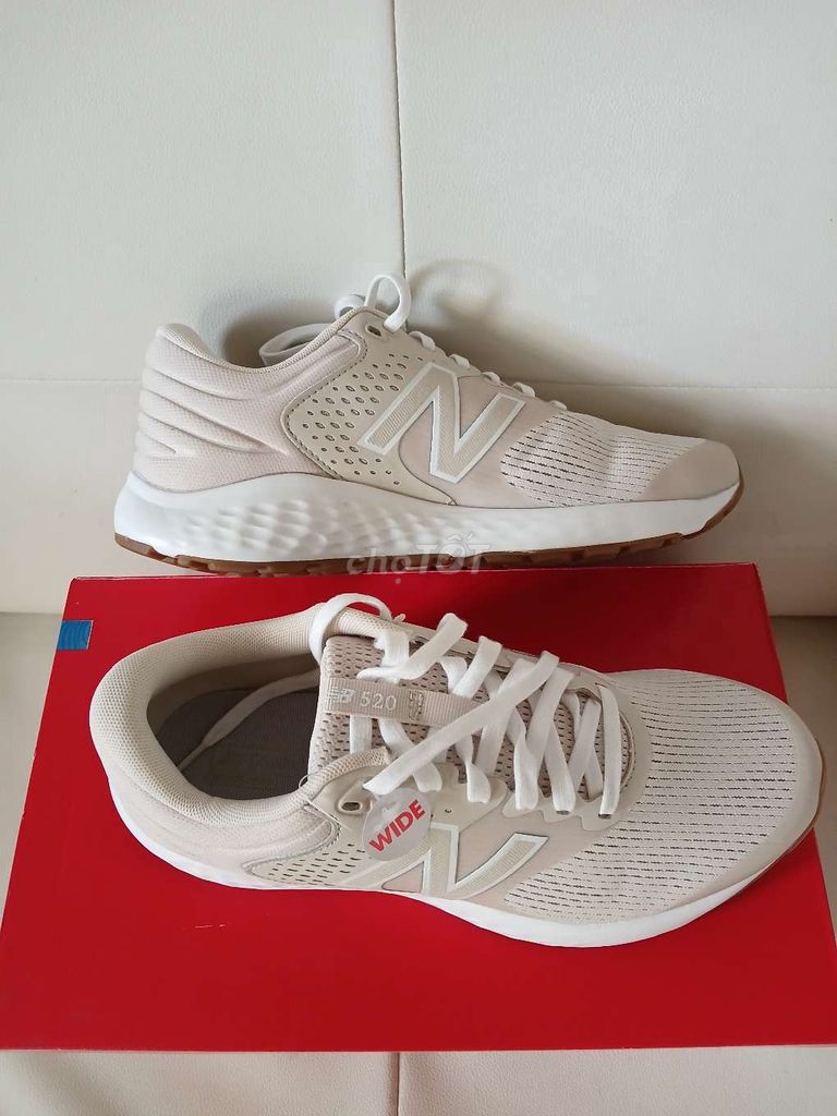 Giày New Balance size 8us. Mua bán Giày dép tại Quận 5 Tp Hồ Chí Minh được đăng bởi Đạt Nguyễn  hình 1