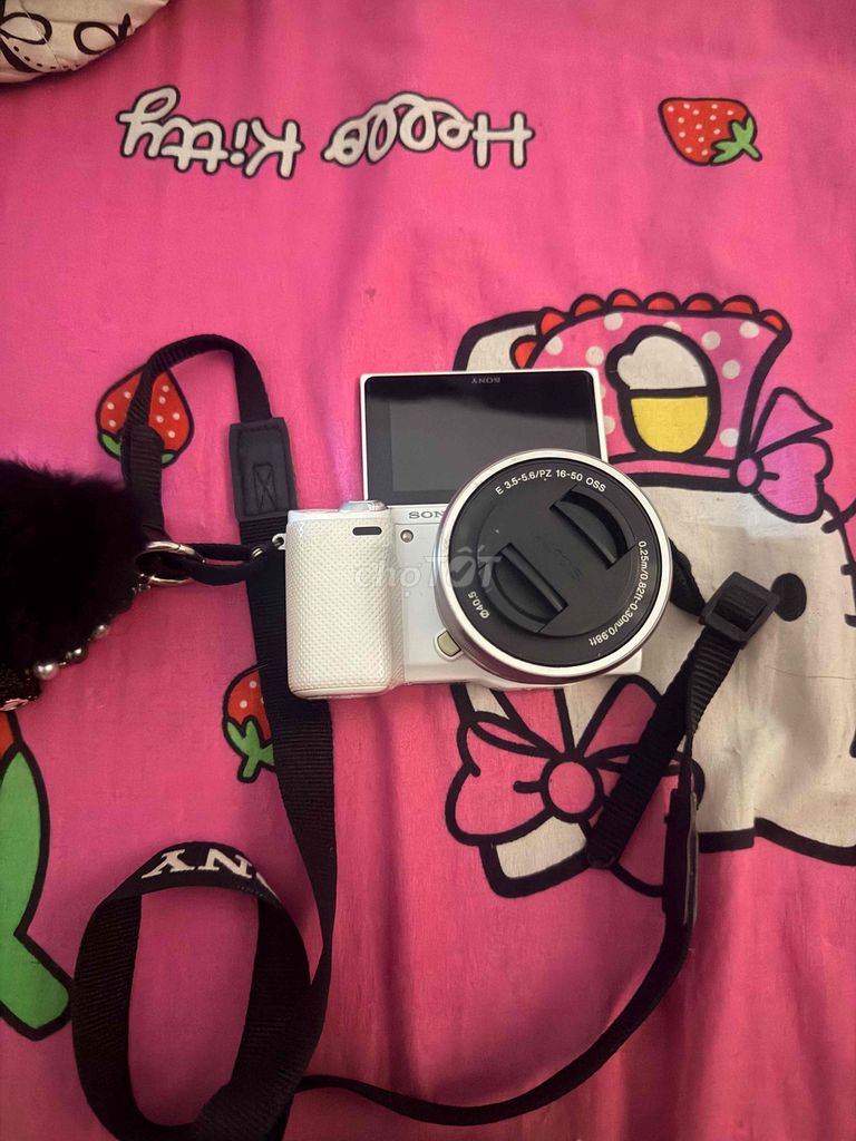 Máy ảnh Sony NEX-5T Trắng Đã sử dụng. Mua bán Máy ảnh, Máy quay tại Quận Hoàng Mai Hà Nội được đăng bởi Hà Anh hình 1