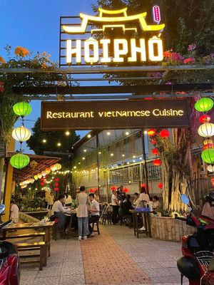 Hội Phố Tuyển Chảo Non /Phụ Bếp Đi Làm Luôn