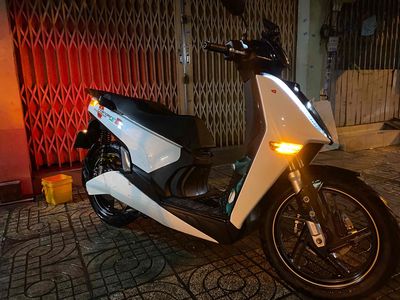 Xe máy điện VinFast Theon S Trắng