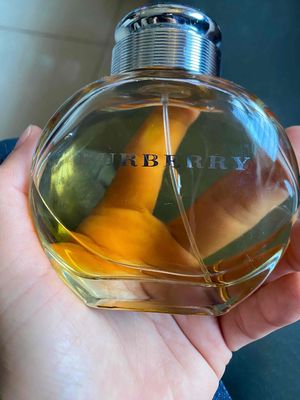 burberry limited rất thơm ( 80% tinh dầu)