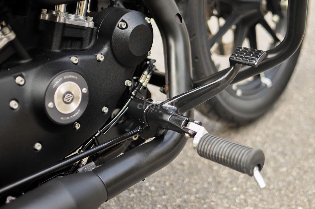 Harley-Davidson Iron 883 2021 Đen 6000 dặm