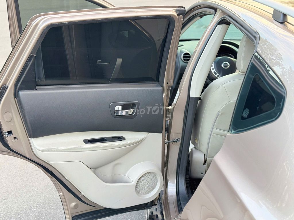 Nissan Qashqai SE 2.0 AT Nhập Anh 2011. Mua bán Ô tô tại Quận Thanh Xuân Hà Nội được đăng bởi Nguyễn Tuấn Hoàng hình 12