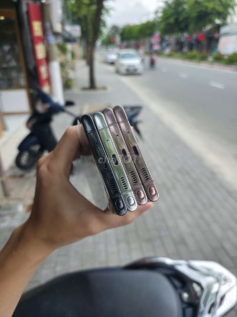 Note 20 Ultra 5G hàng chưa sạc, zin đét có góp. Mua bán Điện thoại tại Thành phố Thủ Dầu Một Bình Dương được đăng bởi EZ Phone hình 3