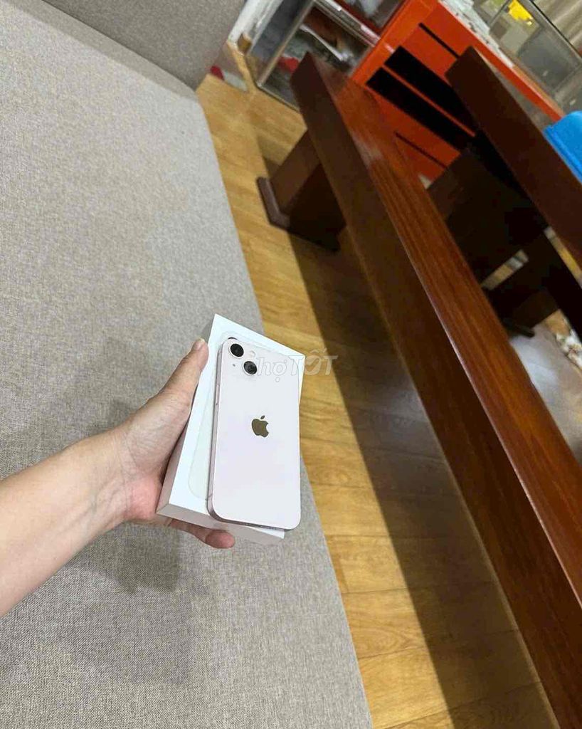 iphone13-256gb hồng qtế mỹ pin100 chính hãng apple. Mua bán Điện thoại tại Quận 3 Tp Hồ Chí Minh được đăng bởi Nam Á Mobile hình 1