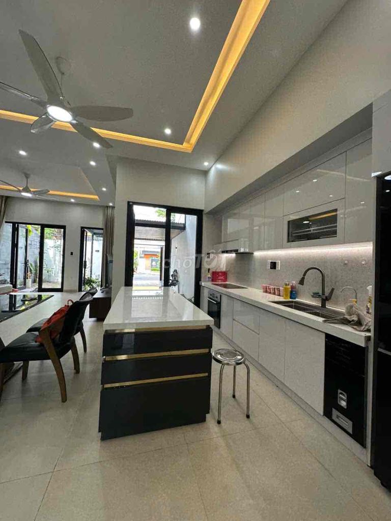VILLA 3Pn 4WC gần FPT
