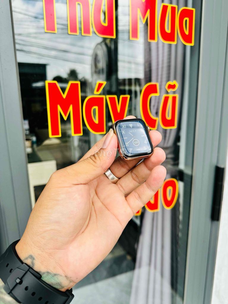 Apple Watch S4 44MM Thép Gold - Máy cực đẹp