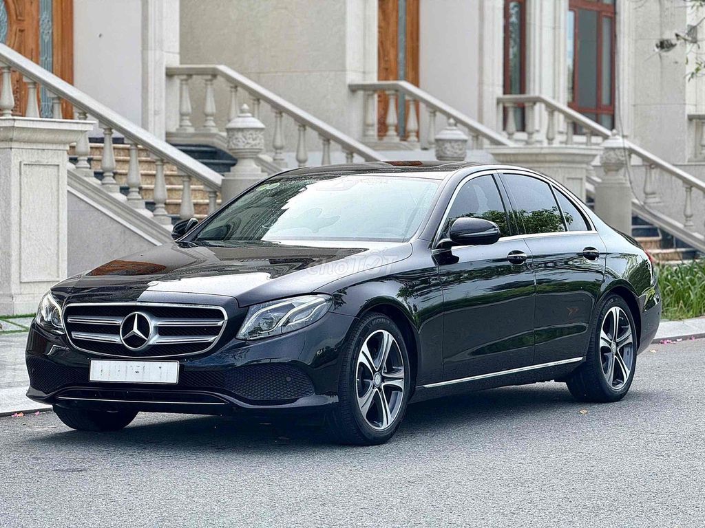 BÁN E250 Siêu Lướt chạy 36.000km bao check hãng. Mua bán Ô tô tại Quận Gò Vấp Tp Hồ Chí Minh được đăng bởi USER CAR 1990 hình 1