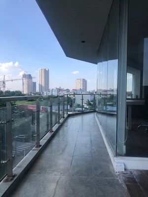 Cho thuê văn phòng không gian xanh - view thoáng mát, có ban công rộng