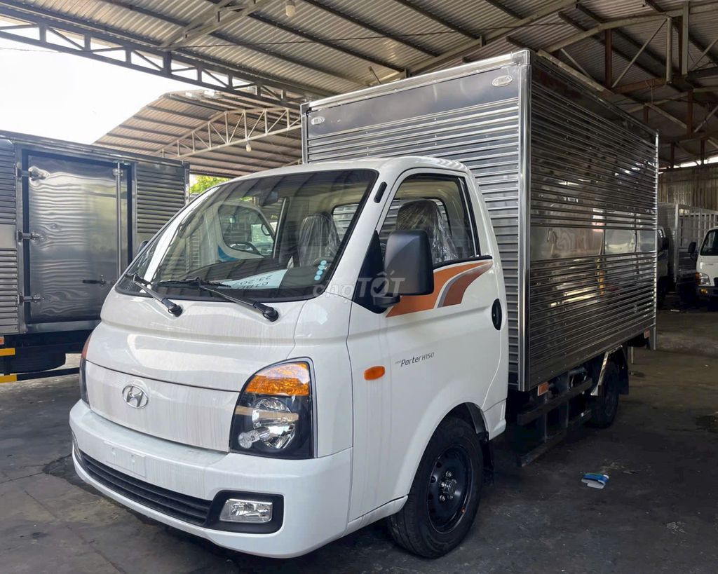 Hyundai H 1 2025. Mua bán Ô tô tại Thành phố Thuận An Bình Dương được đăng bởi Trần Minh Phi  hình 3