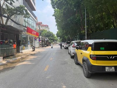 Townhouse 68 m² · 3 bed · Phố Vũ Đức Thận