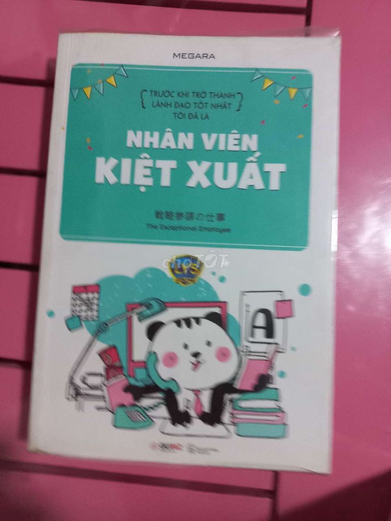 Nhân viên kiệt suất