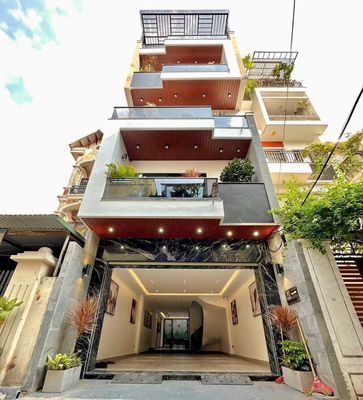 House in Long Biên
