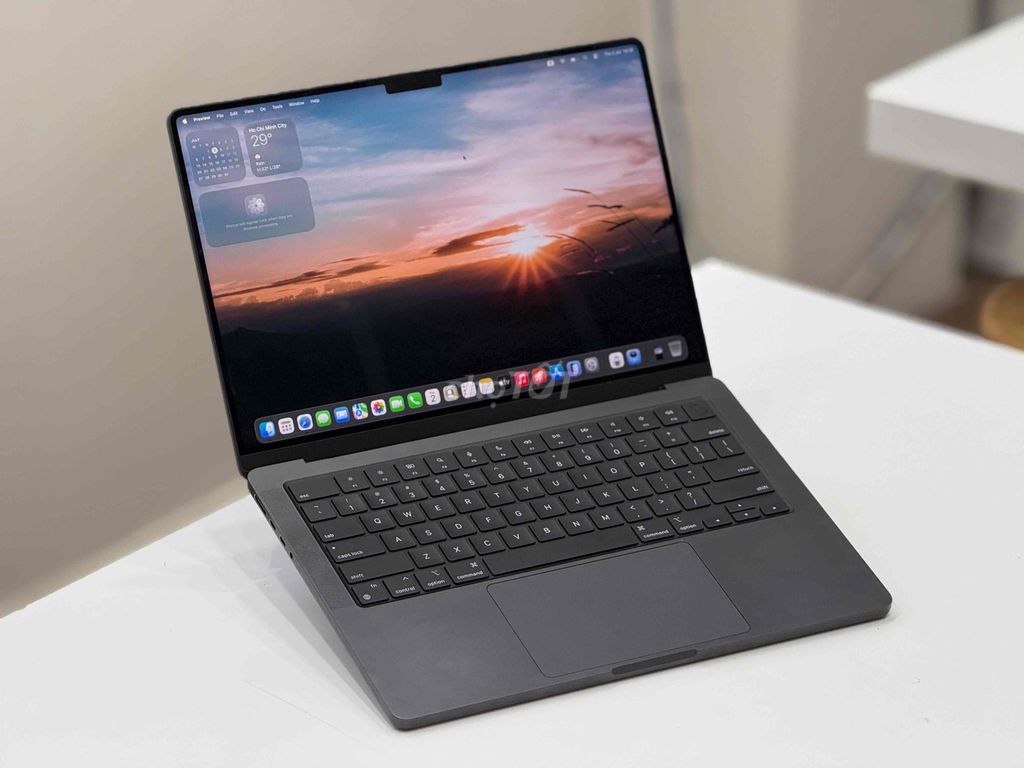 MacBook M3 Max 14" RAM 36GB SSD 2TB SSD Gray. Mua bán Laptop tại Quận 10 Tp Hồ Chí Minh được đăng bởi MacBook HiHand hình 1