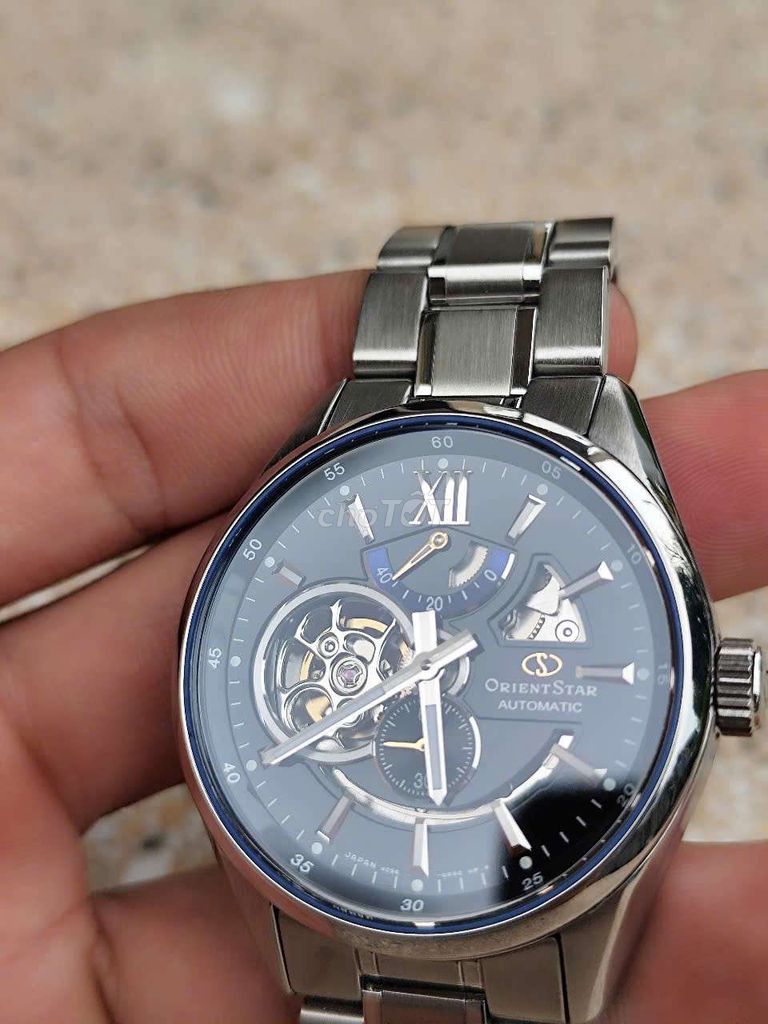 Cần bán con đồng hồ orient