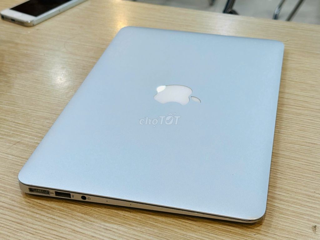 Apple MacBook Air 2015 i5 4GB/128GB Bạc. Mua bán Laptop tại Quận Đống Đa Hà Nội được đăng bởi Thế Hoàng hình 1