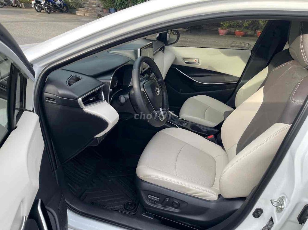 Toyota Corolla Altis 2023 1.8V - 11653 km. Mua bán Ô tô tại Quận 11 Tp Hồ Chí Minh được đăng bởi TOYOTA LÝ THƯỜNG KIỆT hình 7