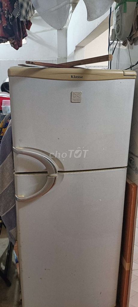 Tủ lạnh Klasse 180L Xám. Mua bán Tủ lạnh tại Quận Ninh Kiều Cần Thơ được đăng bởi lethanhbinh hình 1