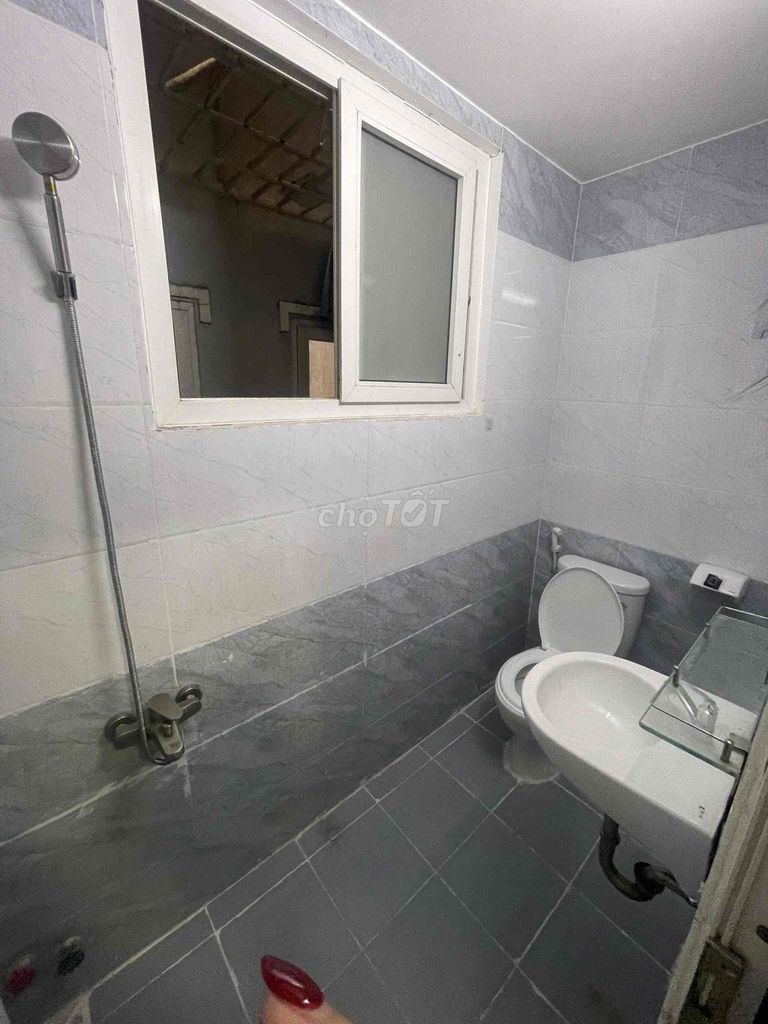 PASS PHÒNG GẦN HỌC VIỆN HÀNG KHÔNG. Dịch vụ nhà cửa khác tại Quận Tân Bình Tp Hồ Chí Minh được đăng bởi Trương Hạnh hình 1