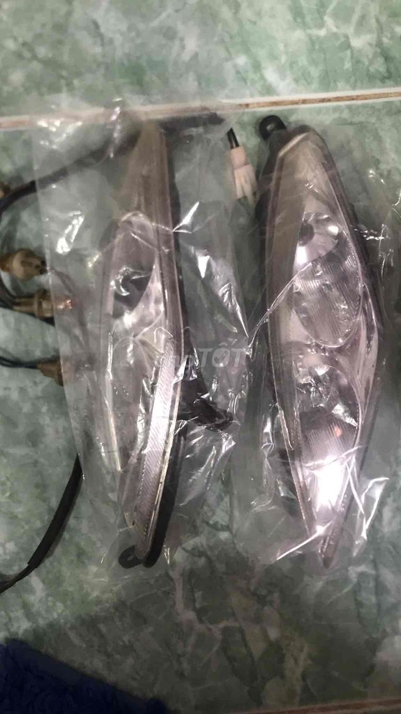 Choá bạc xi nhan zhipat cho ex135. Mua bán Phụ tùng xe tại Thành phố Bà Rịa Bà Rịa - Vũng Tàu được đăng bởi Đào Duy Quang hình 1