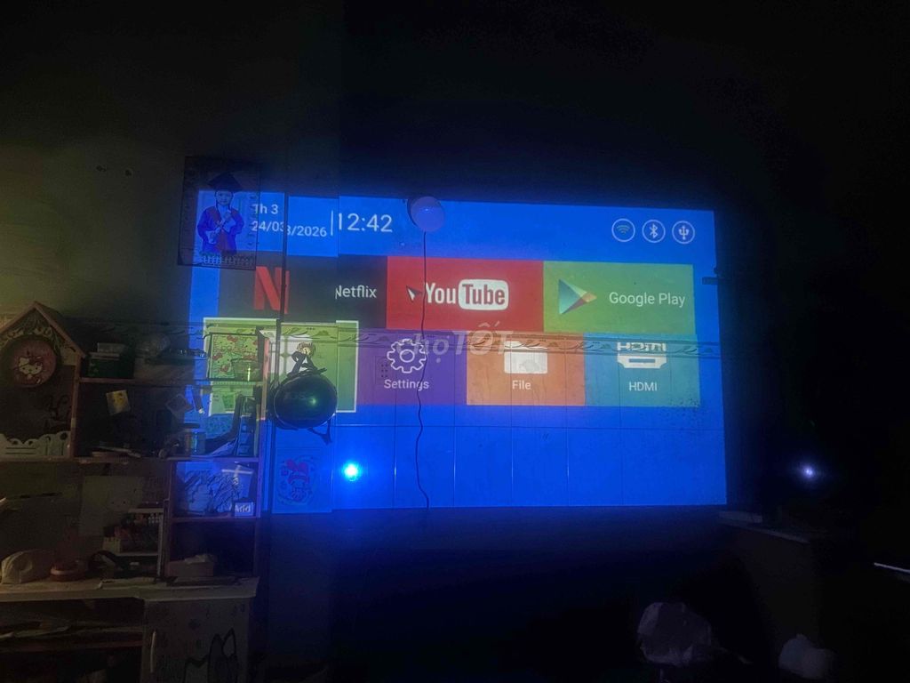 Máy chiếu Trắng Di động. Mua bán Đồ dùng văn phòng tại Thị xã Bến Cát Bình Dương được đăng bởi ĐIỆN TỬ HÀNG THANH LÝ hình 1