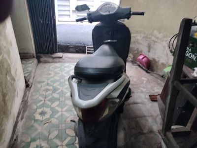 Xe đang sử dụng bình thường cần bán để mua xe mới.. Mua bán Xe máy tại Quận Tây Hồ Hà Nội được đăng bởi Bùi Huy Trường