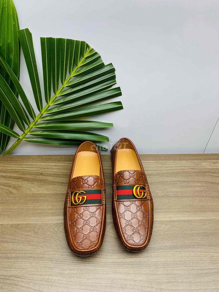 Giày lười Gucci Nam Da bò Nâu Italy. Mua bán Giày dép tại Quận Hải Châu Đà Nẵng được đăng bởi Khánh Huyền hình 1