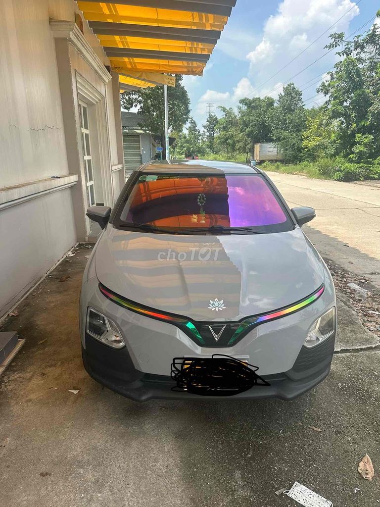 VinFast VF5 Plus 2024 серый электрический