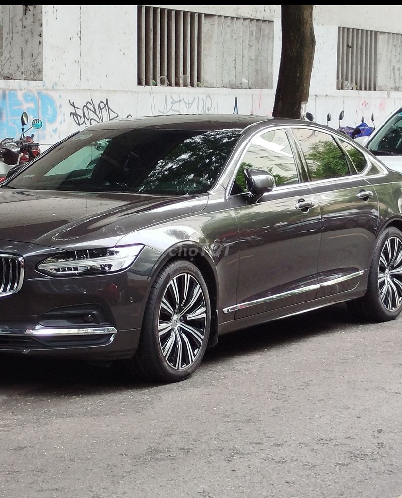Volvo S90 2021 Nâu 54000 km. Mua bán Ô tô tại Quận Bình Tân Tp Hồ Chí Minh được đăng bởi Thế Trân Nguyễn hình 1