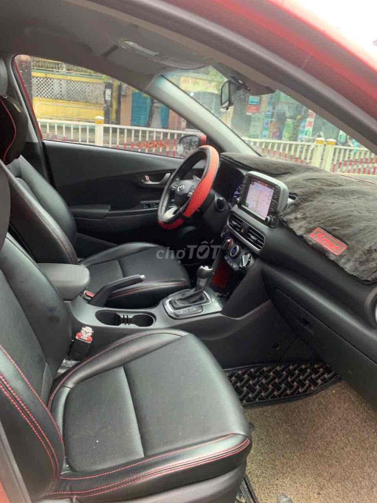Hyundai Kona 2019 2.0 AT - 50000 km. Mua bán Ô tô tại Thị xã Hương Thủy Thừa Thiên Huế được đăng bởi Đình vê hình 17