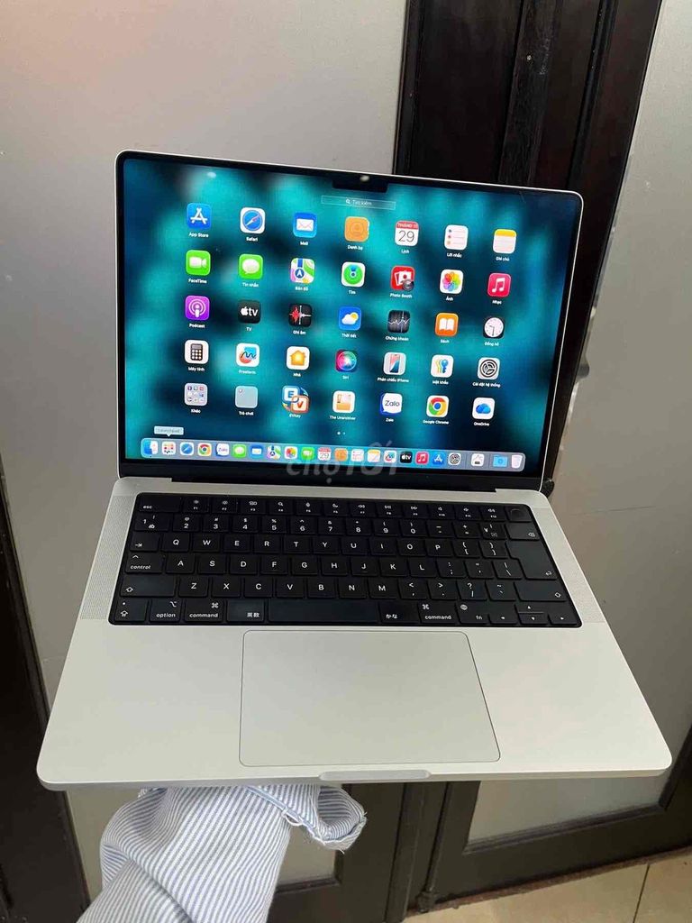 Apple MacBook Pro M1 14 inch 16GB/1TB Bạc. Mua bán Laptop tại Quận Thanh Xuân Hà Nội được đăng bởi Thu Hà hình 1