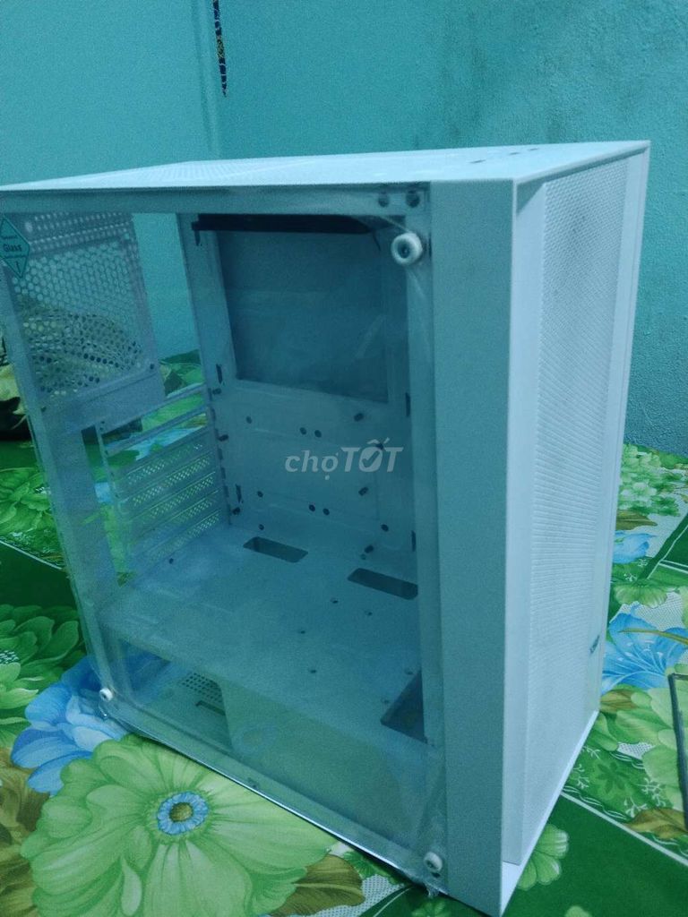 Vỏ case máy tính Kính cường lực Trắng. Mua bán Phụ kiện (Màn hình, Chuột...) tại Huyện Cần Giuộc Long An được đăng bởi thanh hình 1