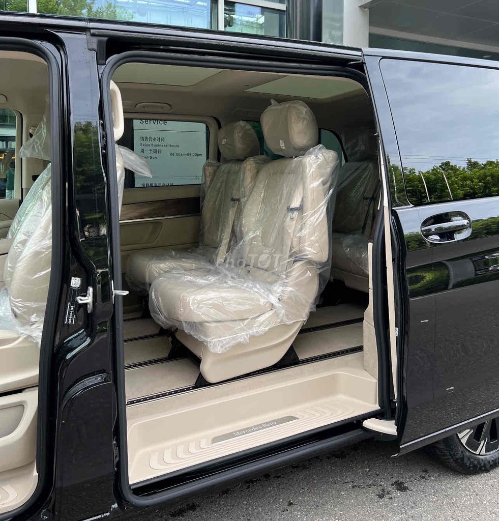 Mercedes Benz V Class 2025 V300 Avantgarde. Mua bán Ô tô tại Quận 7 Tp Hồ Chí Minh được đăng bởi Lâm Hoàng  hình 9