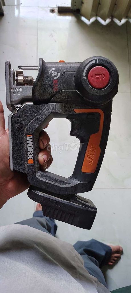 Máy cưa lọng và kiếm WORX 2 trong 1 Đen cam. Mua bán Đồ chuyên dụng, Giống nuôi trồng tại Thành phố Thủ Dầu Một Bình Dương được đăng bởi Haidang Phan hình 1