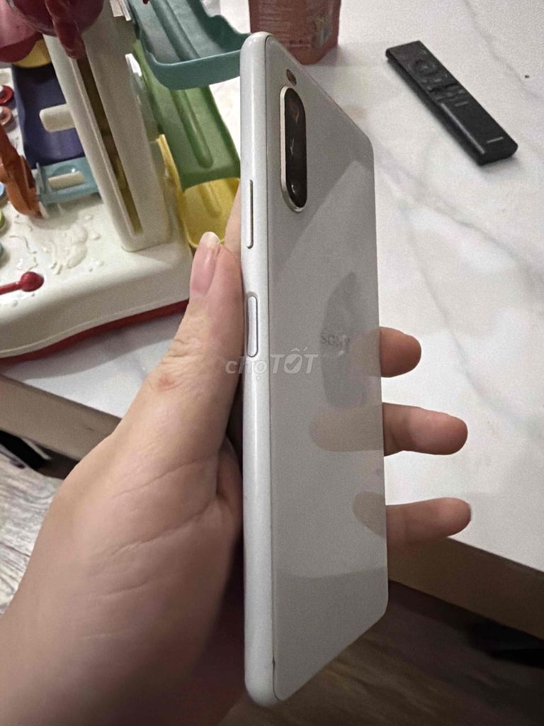 Sony Xperia 10 II Trắng Hỏng màn hình. Mua bán Điện thoại tại Quận Nam Từ Liêm Hà Nội được đăng bởi Lê Thị Hoàng Yến hình 1