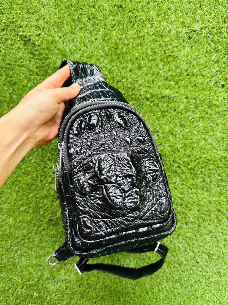 Túi đeo chéo cá sấu gù đẹp. Mua bán Túi xách tại Thành phố Bắc Ninh Bắc Ninh được đăng bởi ptrantvp hình 1