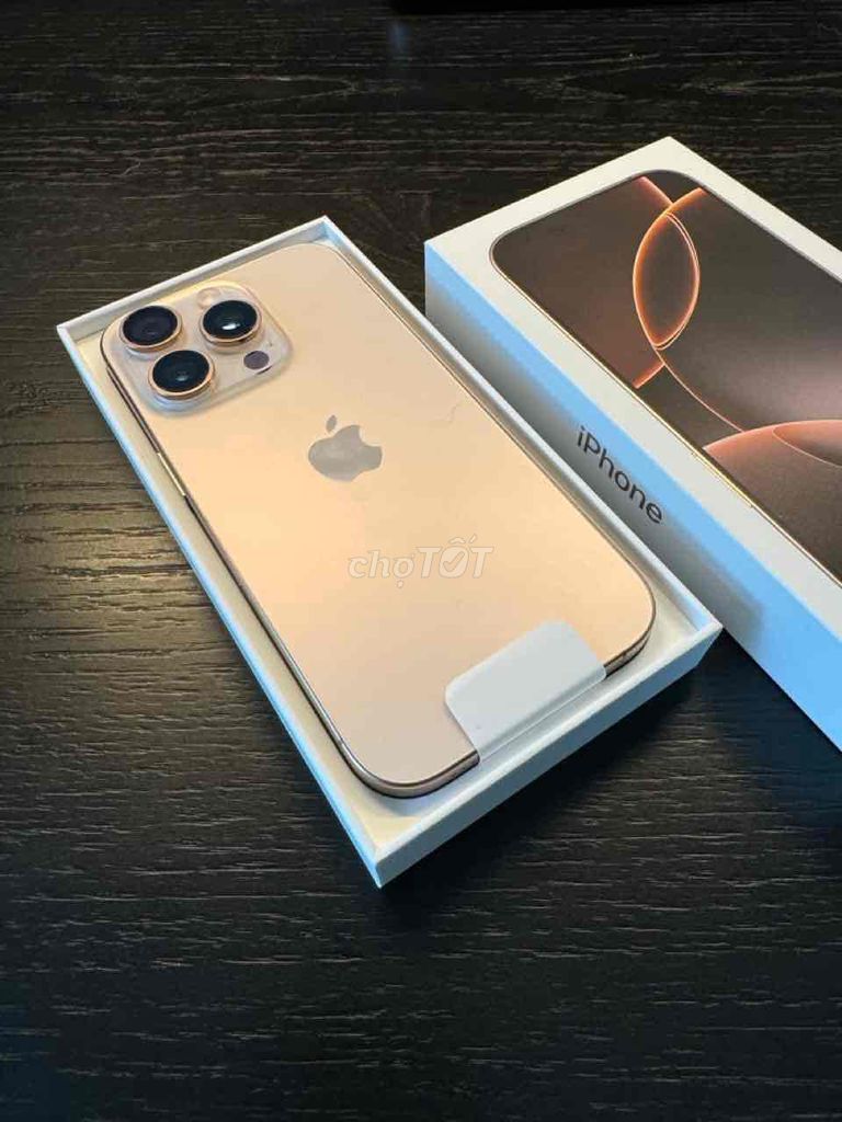 iPhone 16 Pro 256G Gold FULLBOX NEW APPLE 11/2025. Mua bán Điện thoại tại Quận Thanh Xuân Hà Nội được đăng bởi Nguyễn Huy Dũng hình 1